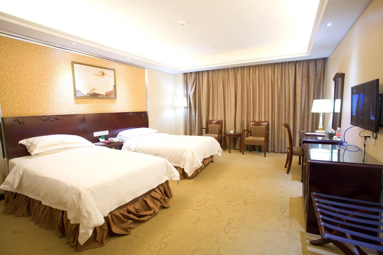 VIENNA HOTEL GUANGZHOU PANYU CHANGLONG PARK